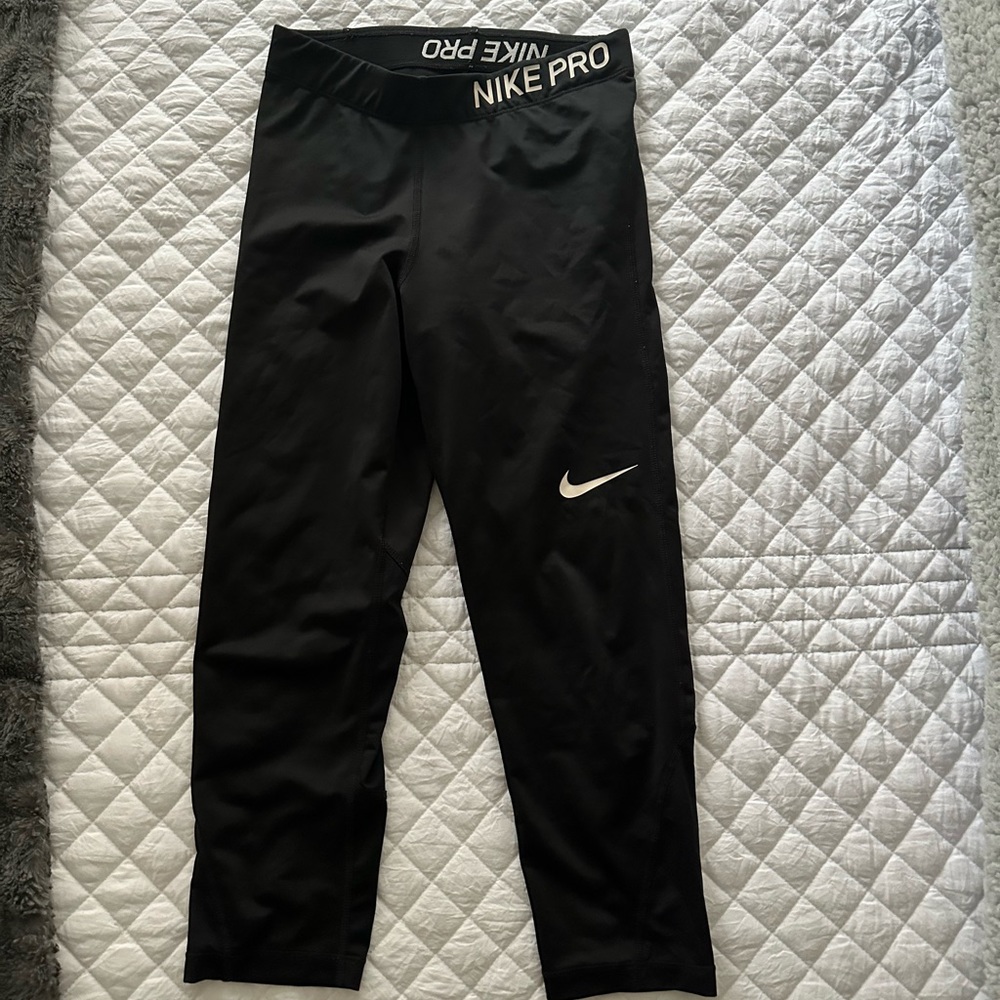 Nike Women’s Pro workout leggings and tights